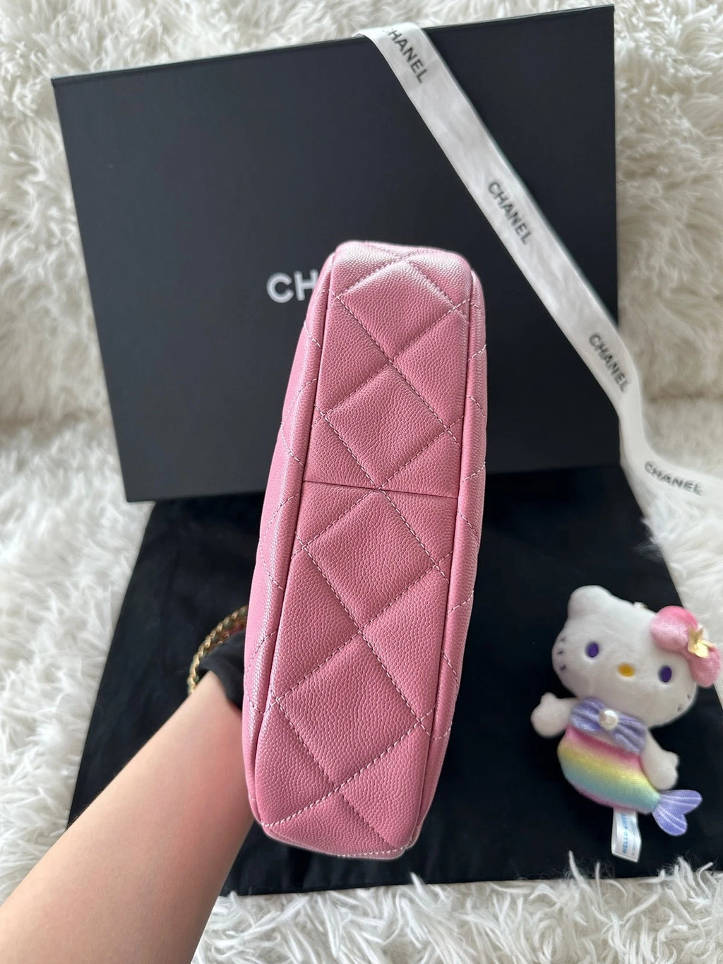 CHANEL Pink Grained Leather Hobo Shoulder Handbag For Women