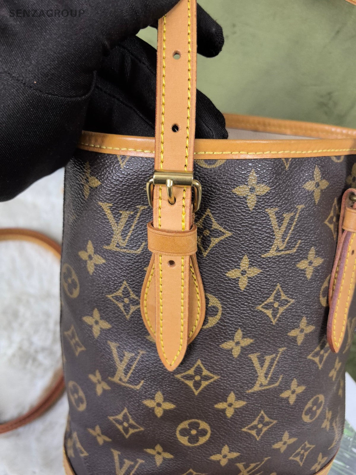 Louis Vuitton Petite Bucket PM Monogram Shoulder bag Women Vintage