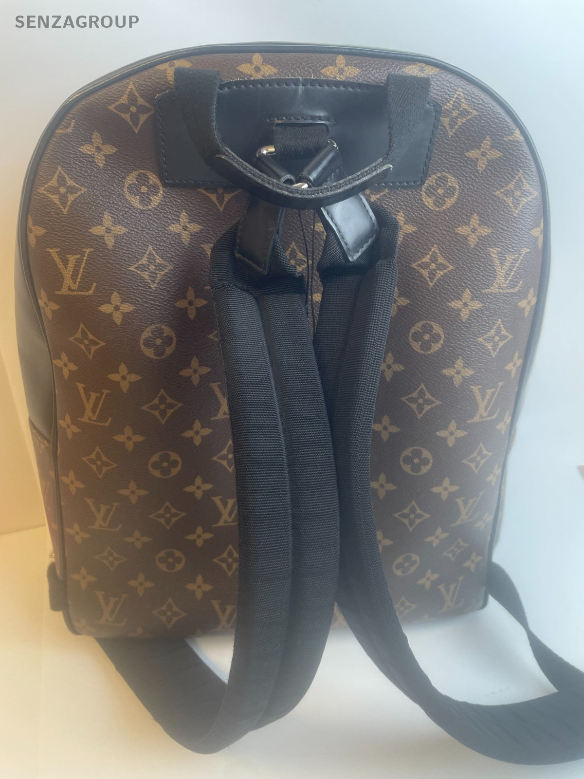 SJ0001 LV backpack
