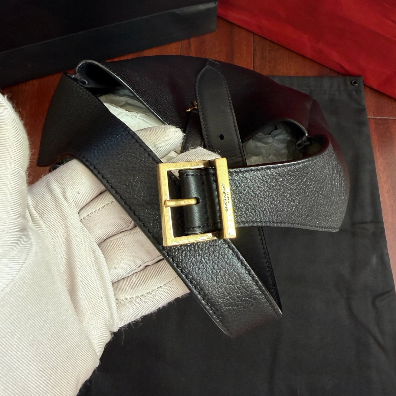 Saint Laurent Hobo PM Shoulder Bag Black Gold Used Women Classic Fashion