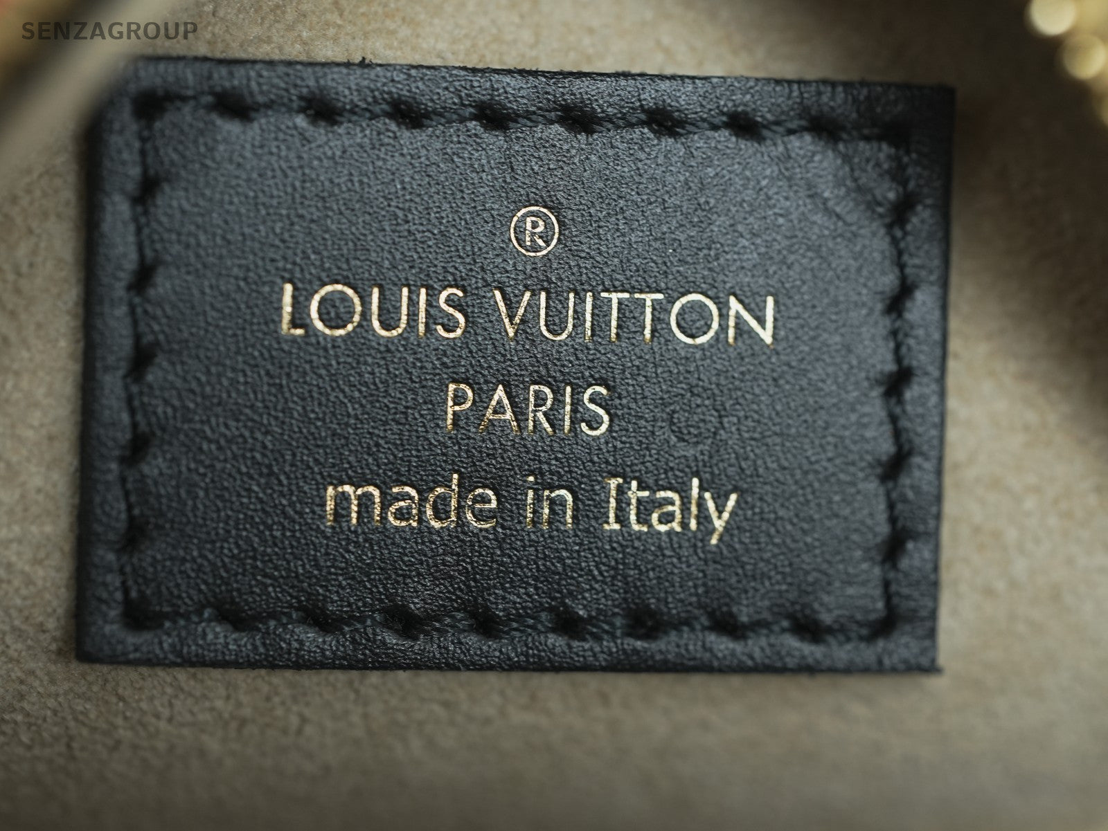 Louis Vuitton Monogram Crafty Boite Chapeau Souple Crossbody bag