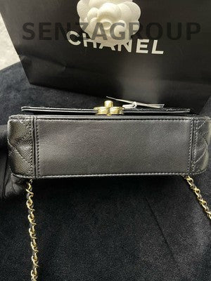 Chanel Black Gold Quilted Chain Shoulder Crossbody Bag Classic Women
