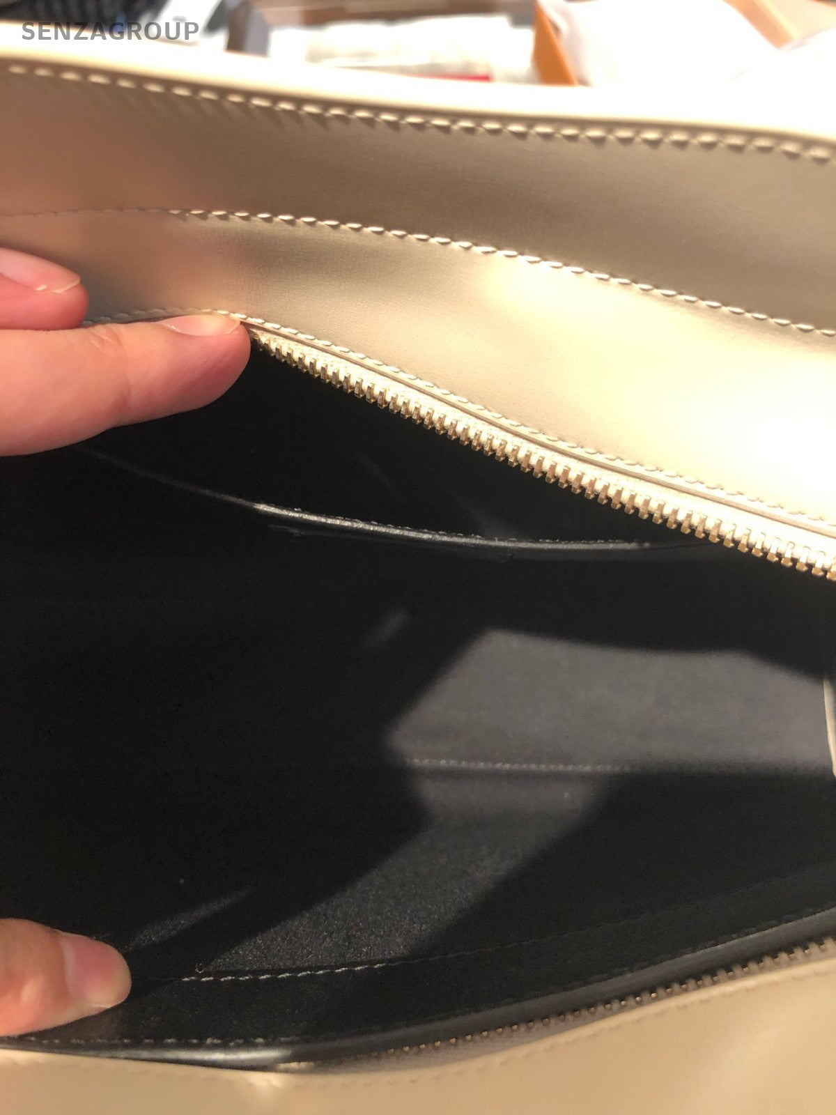 Saint Laurent Uptown BOX MM Top Handle Bag White Gold Used Women Classic