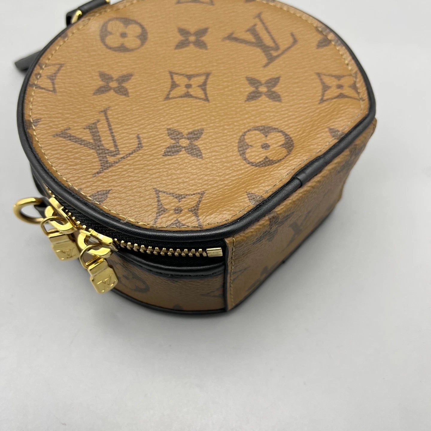 Louis Vuitton Boite Chapeau Monogram Canvas Mini Crossbody Bag