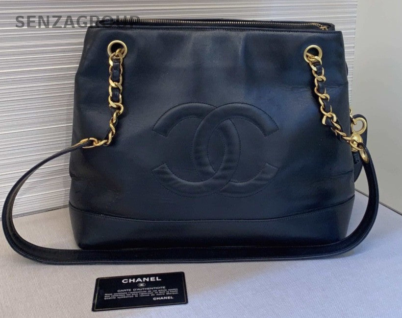 CHANEL CC logo Black gold Shoulder Handbag