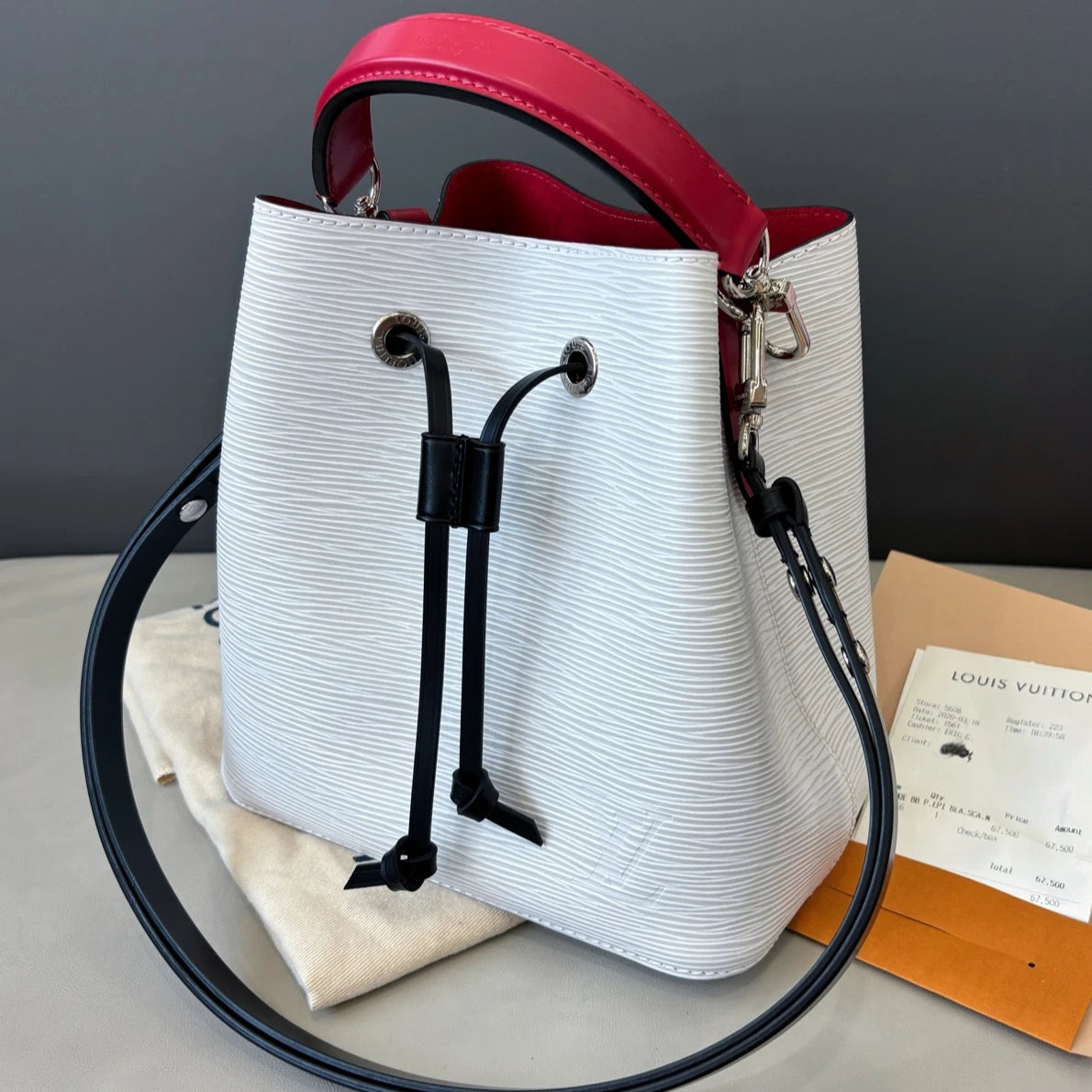 Louis Vuitton NeoNoe White Shoulder Bag Top Handle Excellent