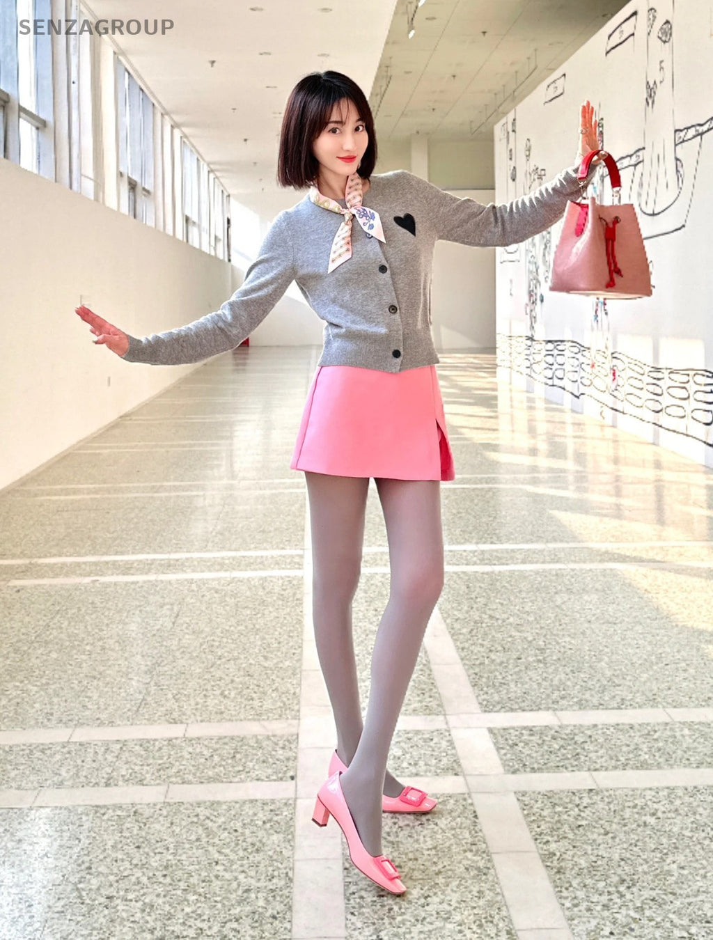 Louis Vuitton Epi Leather NeoNoe Bucket Drawstring Pink Crossbody Handbag Women