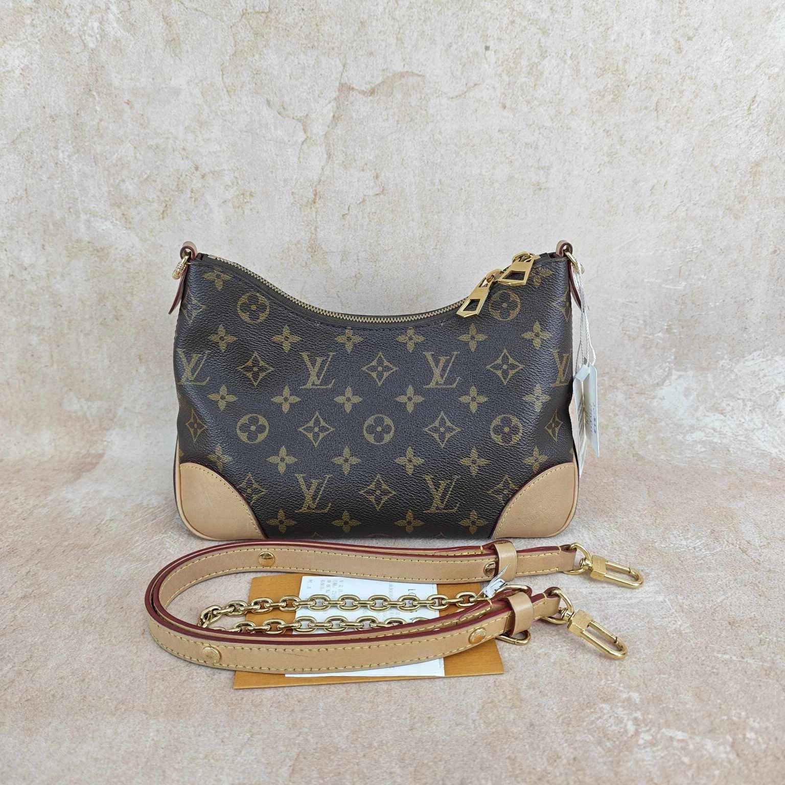 Louis Vuitton Boulogne Monogram Canvas Shoulder Bag Crossbody Excellent
