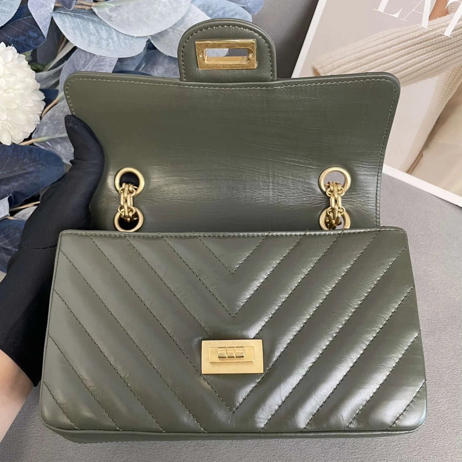 CHANEL 2.55 Mini Cuba Green Calfskin Shoulder Bag For Women