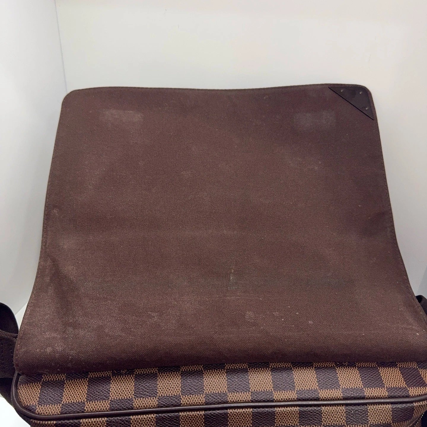 Authentic Louis Vuitton Shelton Laptop Messenger Bag Damier Canvas Crossbody