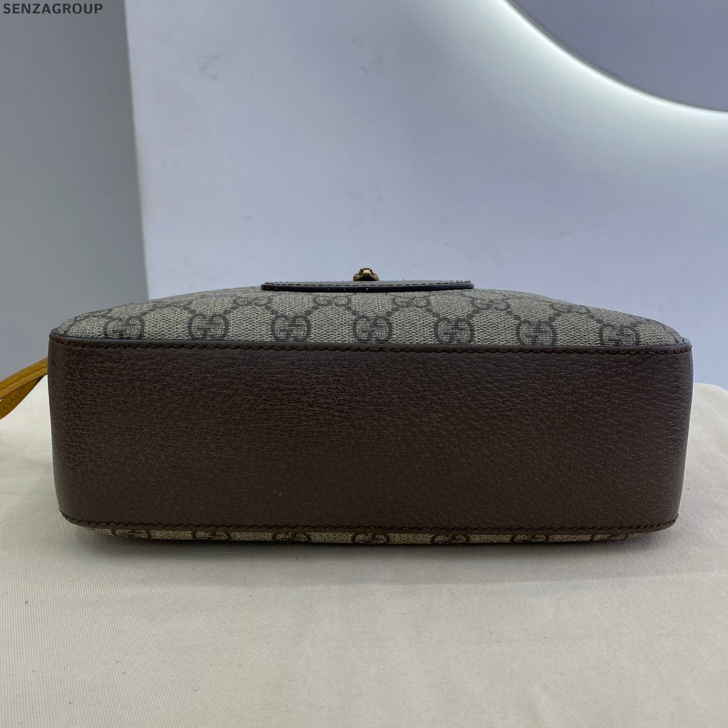 Gucci GG Supreme Canvas Brown Shoulder Crossbody Bag Unisex Classic