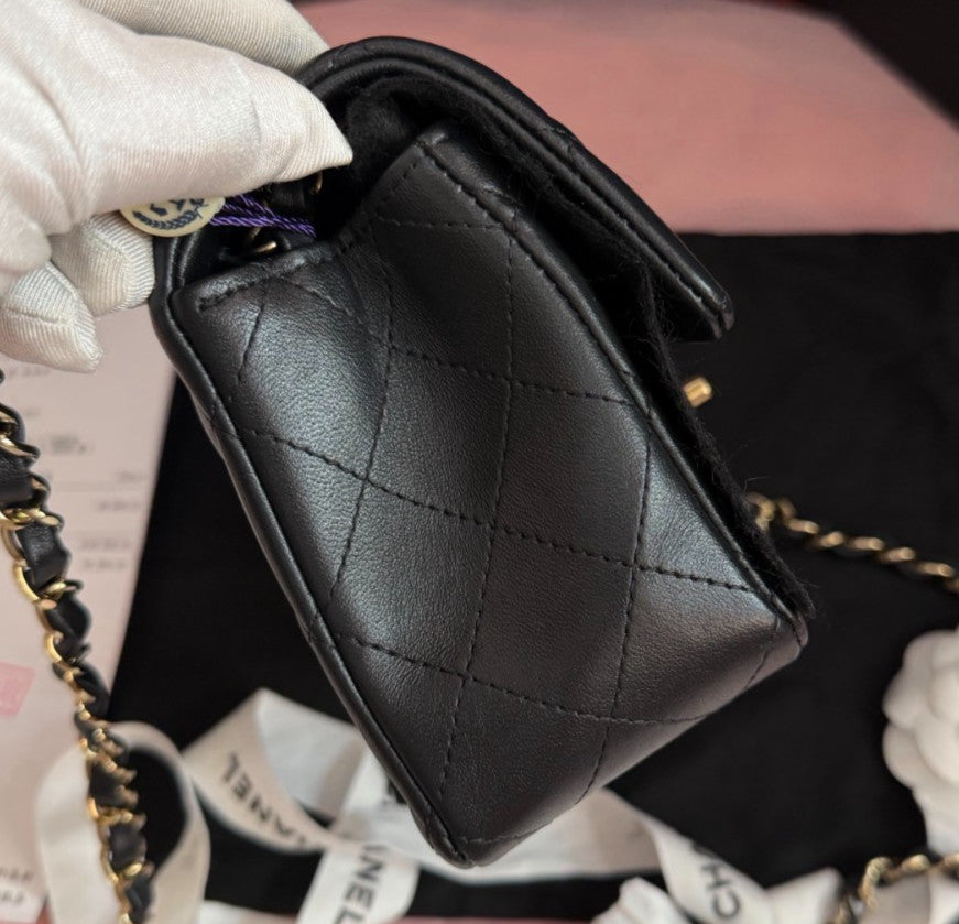 Chanel Classic Flap Mini Lambskin Chain Shoulder Bag Crossbody Black Gold Women
