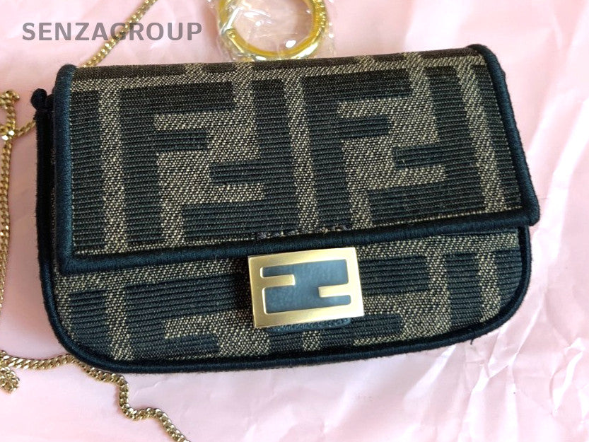 Fendi mini Chain Bag Monogram Shoulder Crossbody Bag Women Black