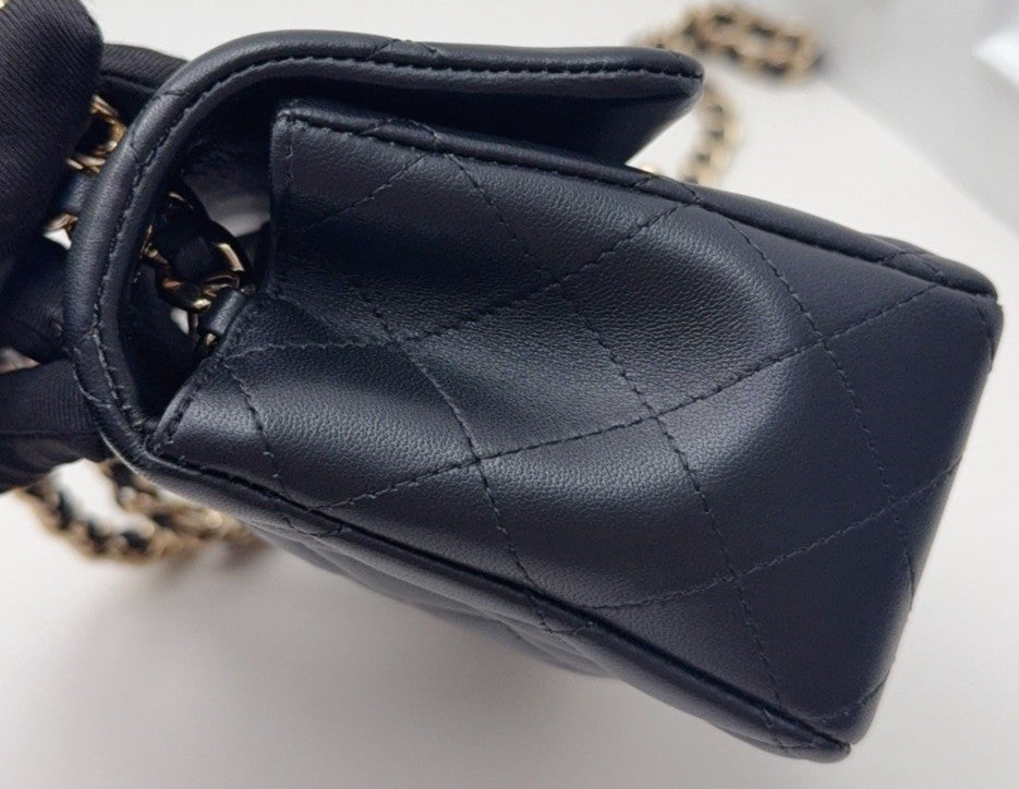 Chanel  Classic Flap Mini Lambskin Chain Shoulder Bag Crossbody Black Women