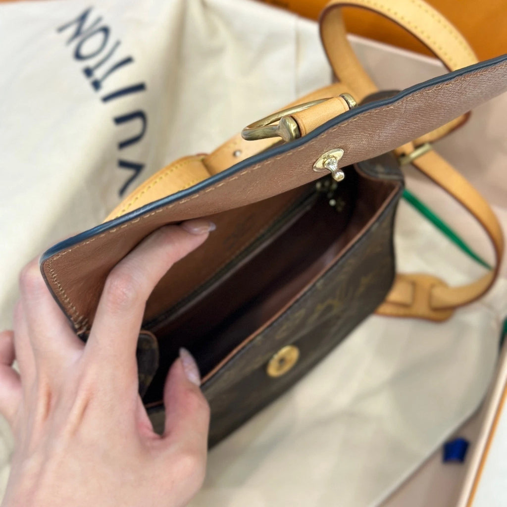 Louis Vuitton Saddle Monogram Canvas Shoulder Bag Excellent