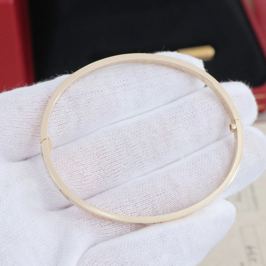 Excellent Cartier Love Small Bangle Bracelet 10 Diamonds 18K Yellow Gold Size18