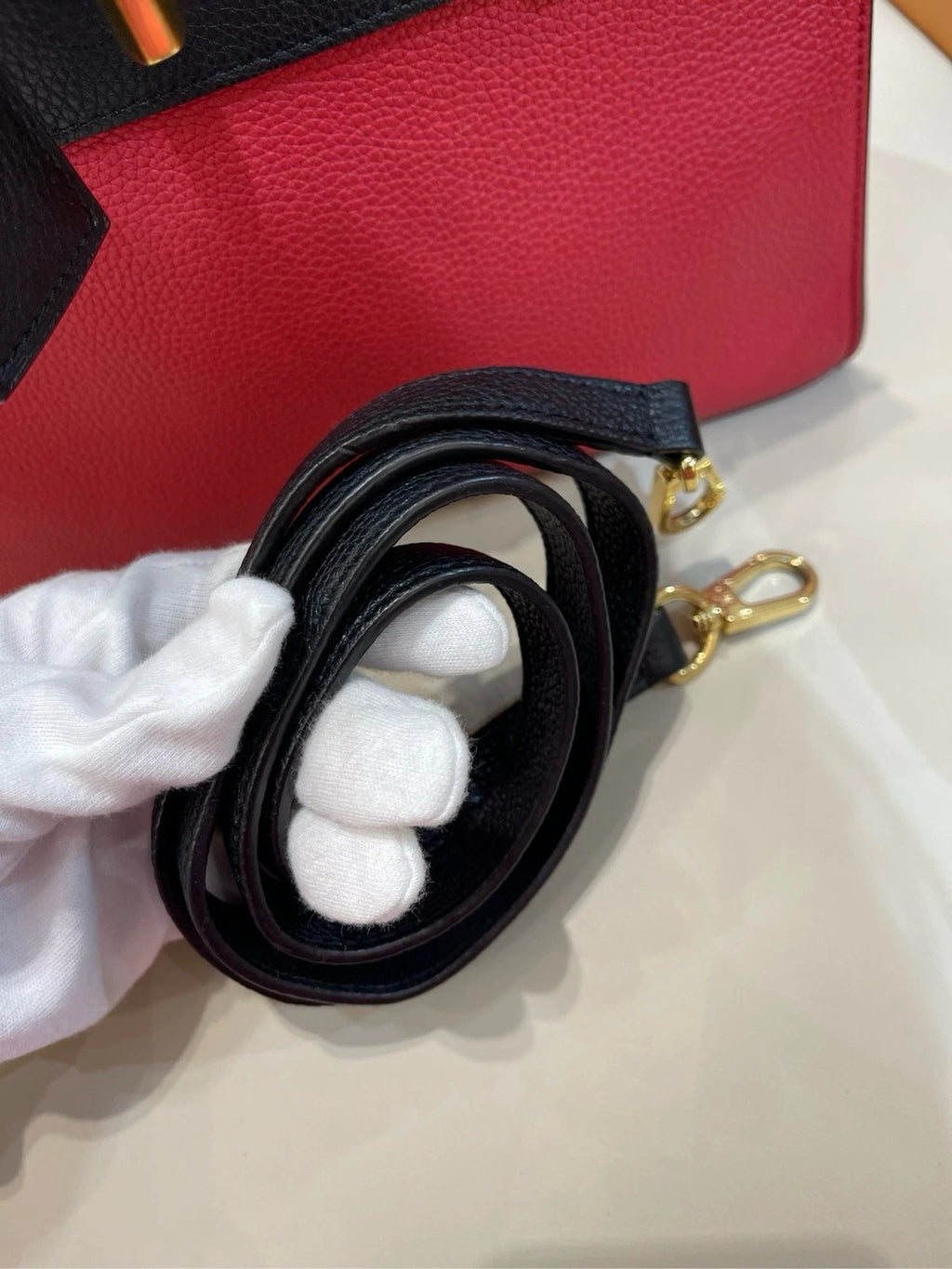 Louis Vuitton City Steamer Small Grain Leather Handbag For Women