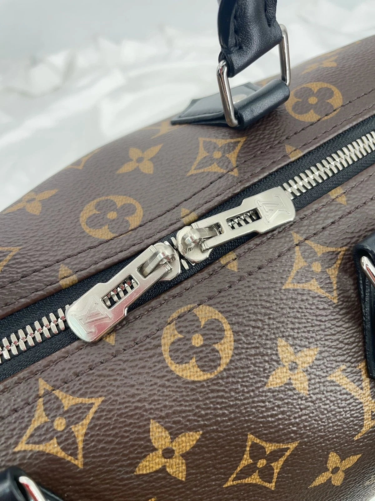 New Louis Vuitton Canvas Speedy 30 Top Handle Handbag For Women