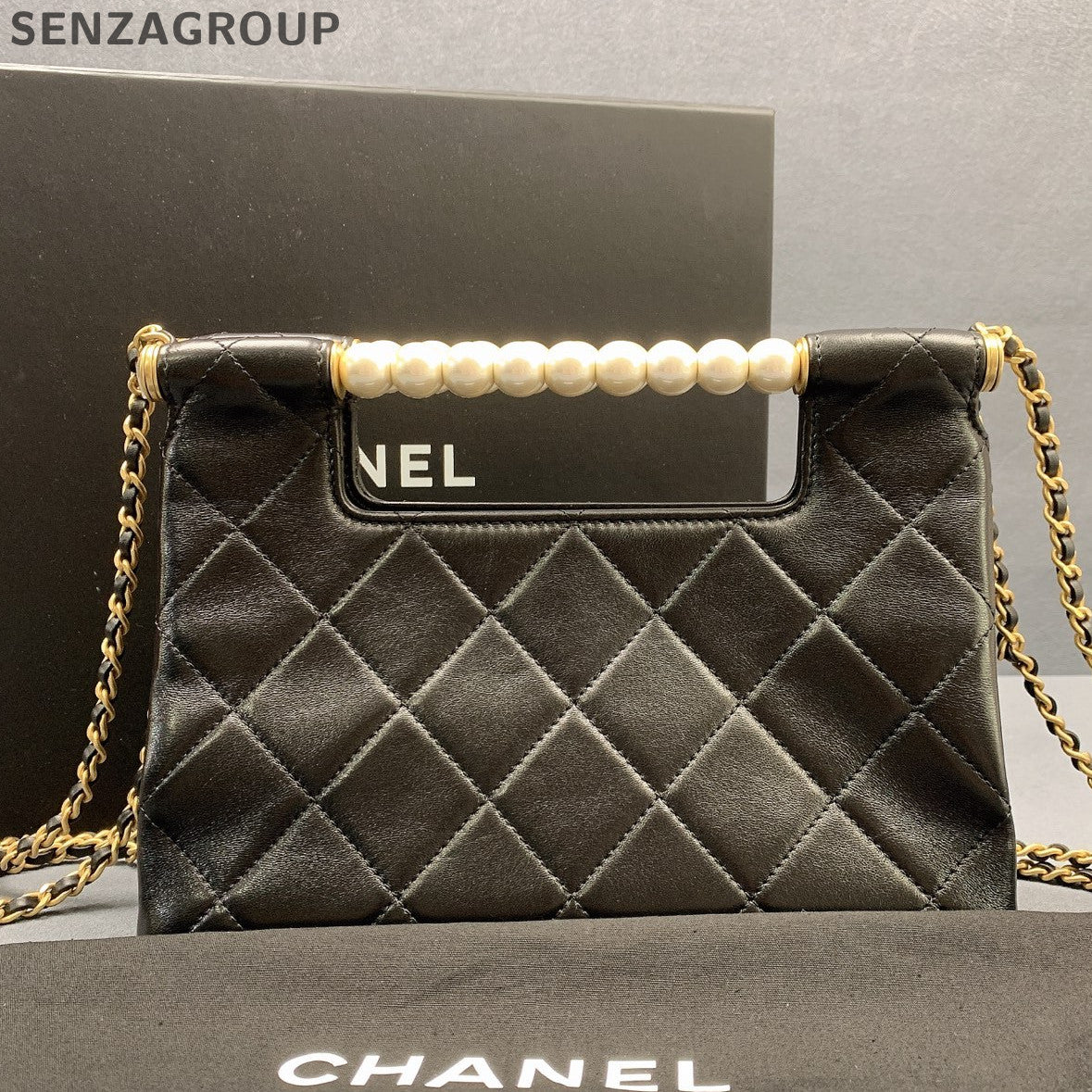 Chanel Black Gold Pearl Chain Shoulder Handbag Classic Fashion Women