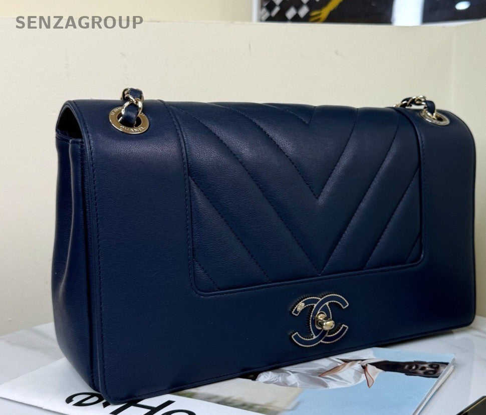 Chanel Classic Flap Chain Shoulder Bag Crossbody Blue Silver Women Fashion