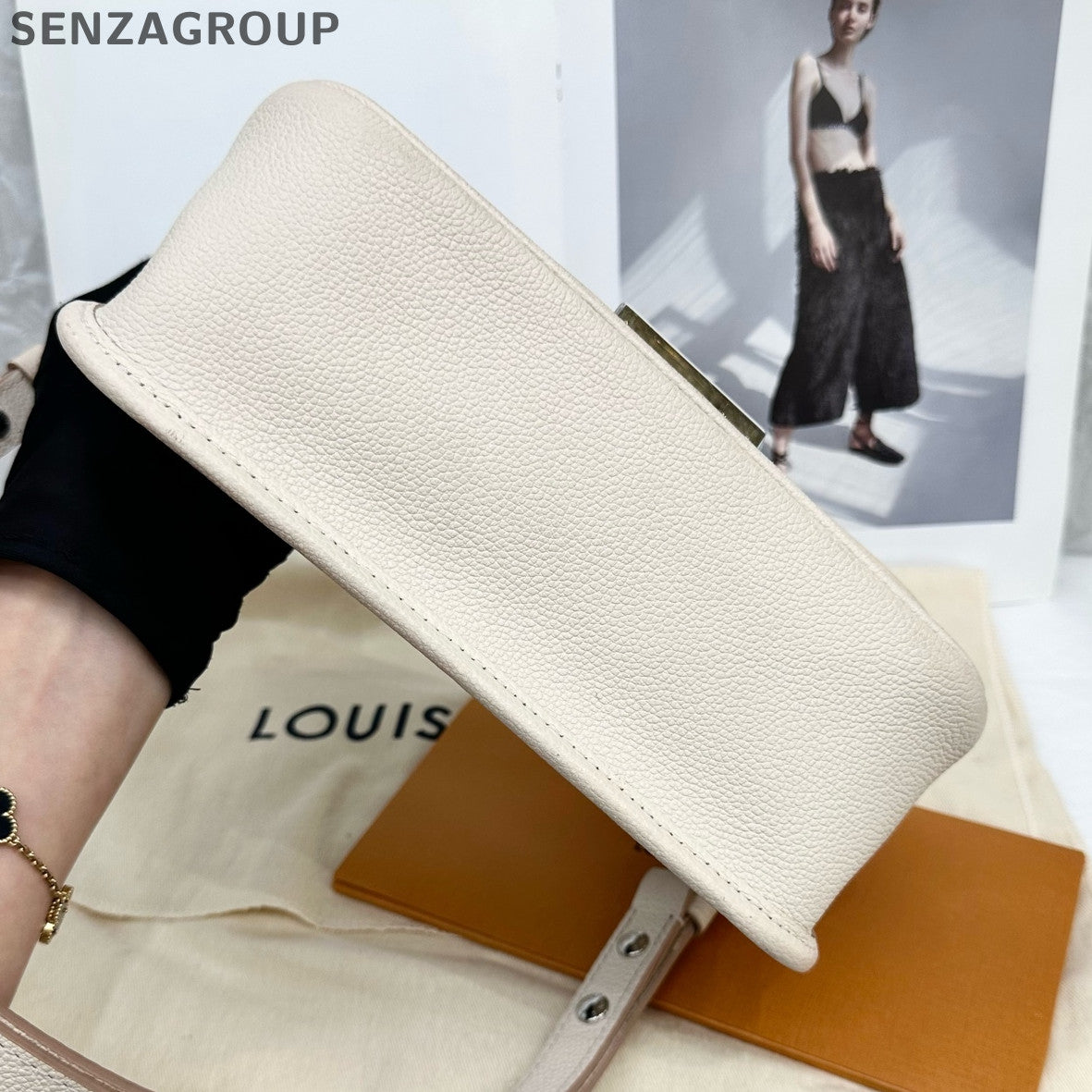 Louis Vuitton Buci Epi Leather Silver Baguette Shoulder Bag