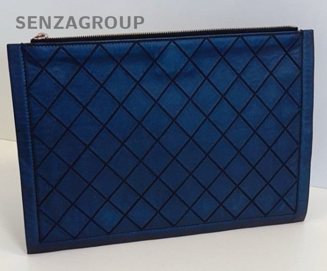 CHANEL Diamond pattern Black Clutch