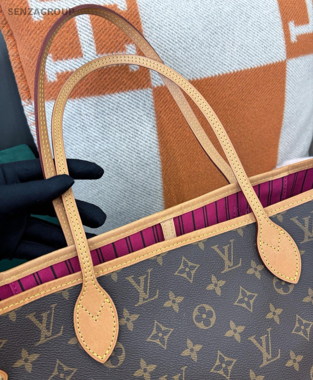 Louis Vuitton Neverfull MM Monogram Shoulder Bag Brown Gold Women Classic