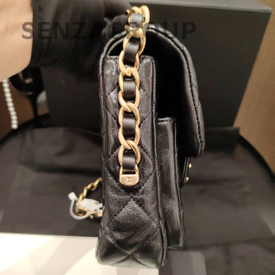 Chanel Black Gold Lambskin Messenger Chain Crossbody Bag Classic Women