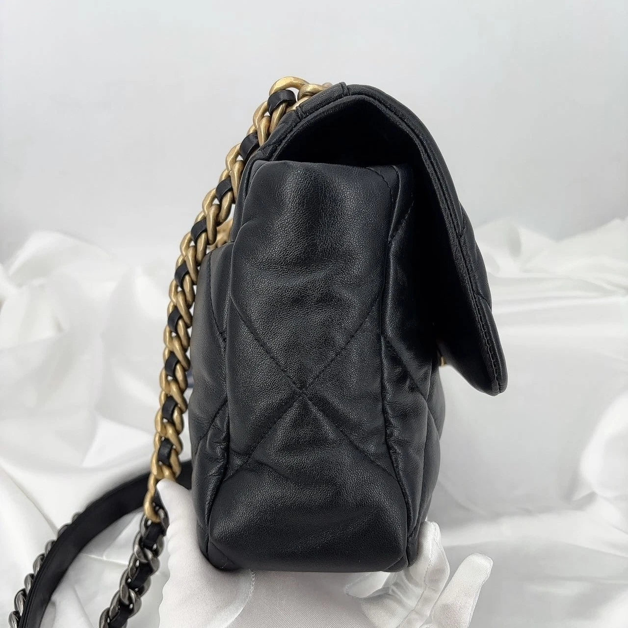 CHANEL 19 Medium Black Gold Lambskin Shoulder Bag for Women