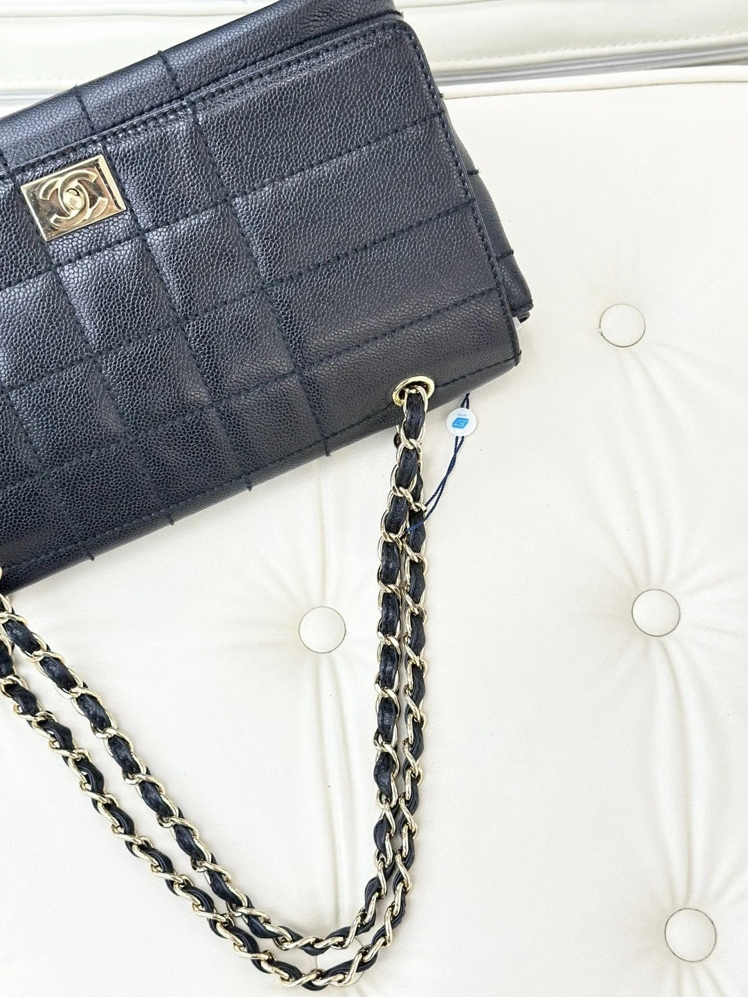 Chanel Vintage Calfskin Chain Shoulder Bag Black Gold Hardware Women S