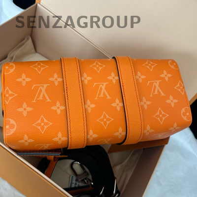 Louis Vuitton Taïga Calfskin Keepall 25 Orange Unisex Travel Bag