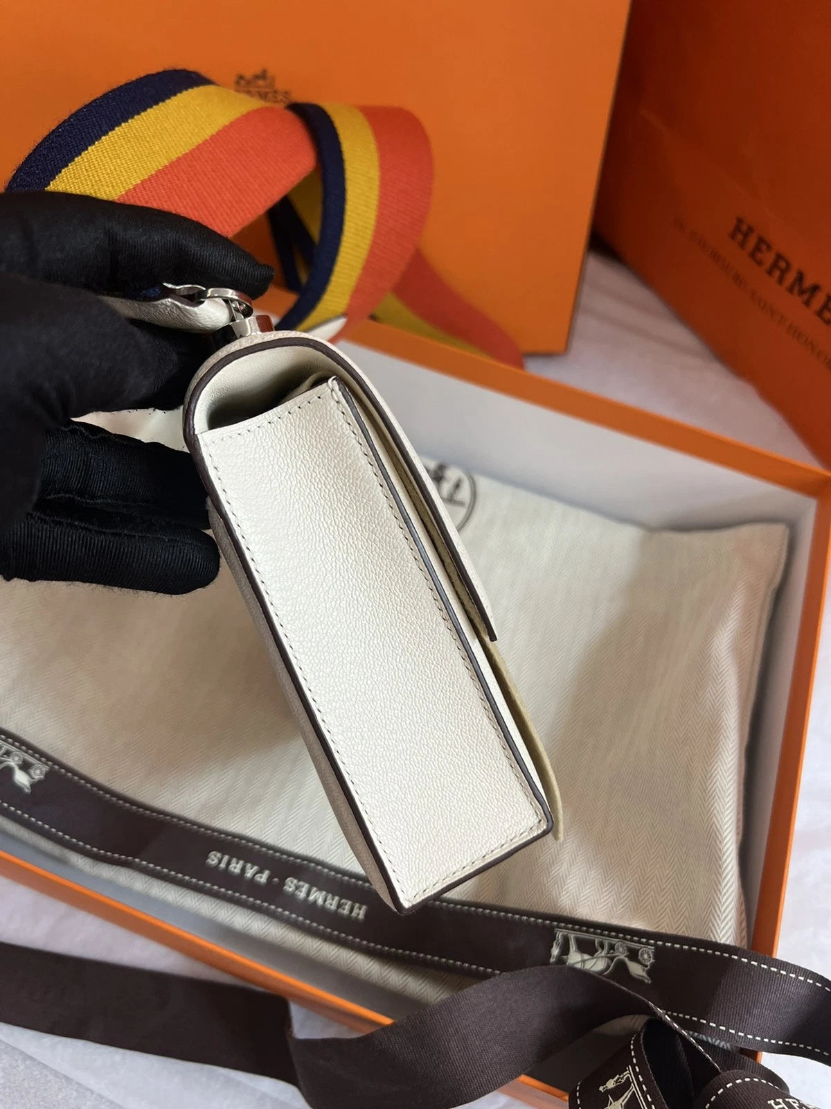 Hermès Verrou Mini Gun Bag Crossbody Bag Nata Cream White