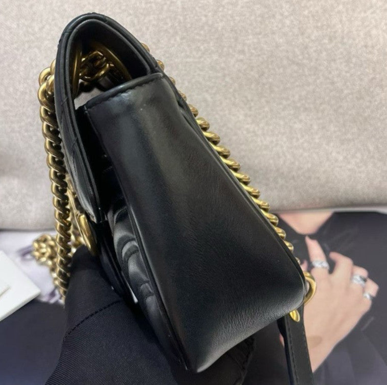 Gucci Marmont22 PM Chain Shoulder Bag Crossbody Black Gold Women Classic