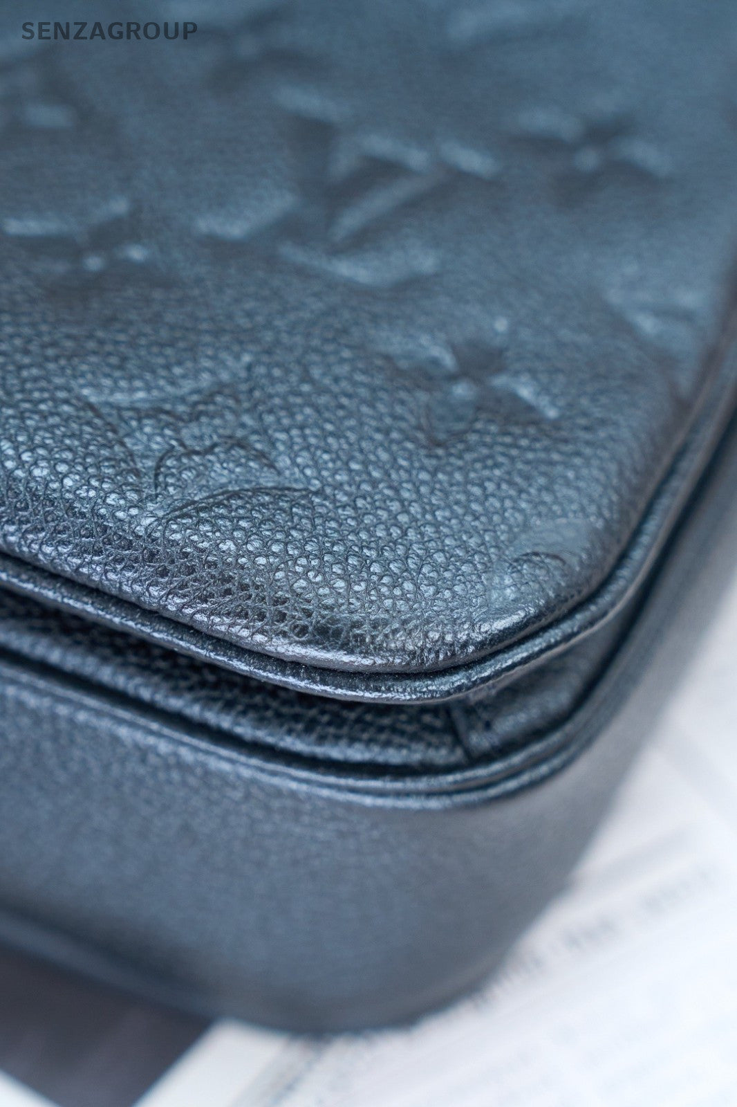 Louis Vuitton Embossed Leather Messenger Bag Shoulder Crossbody Bag Women Black