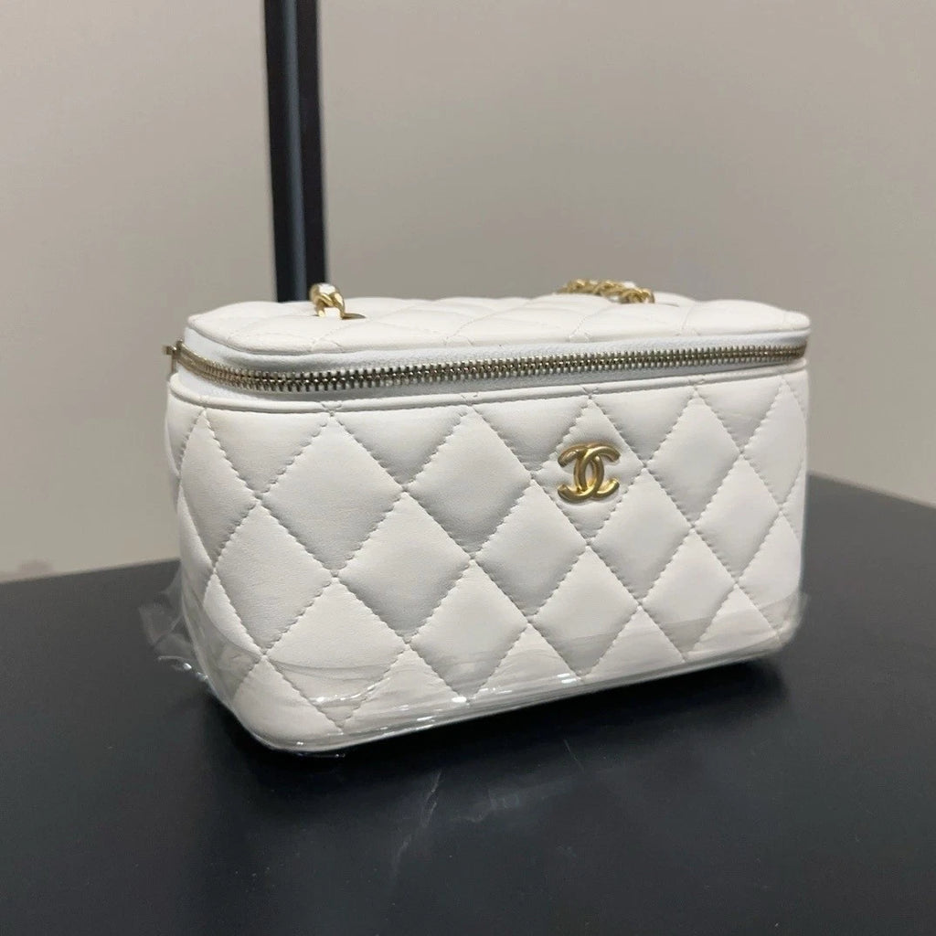 Chanel Vanity Lambskin Shoulder Bag Crossbody Excellent