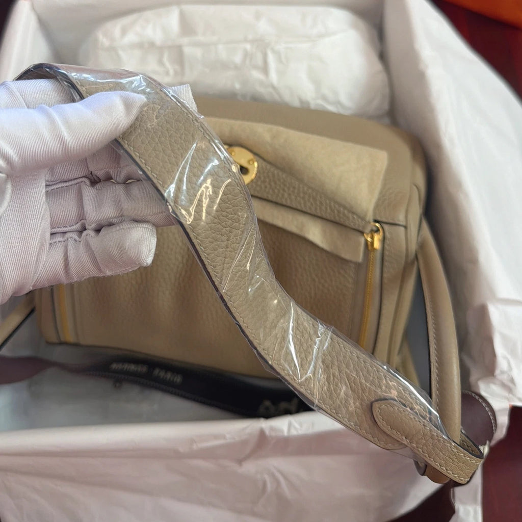 New Hermes Lindy26 TC Leather Gray Handbag Shoulder Bag Gold Hardware