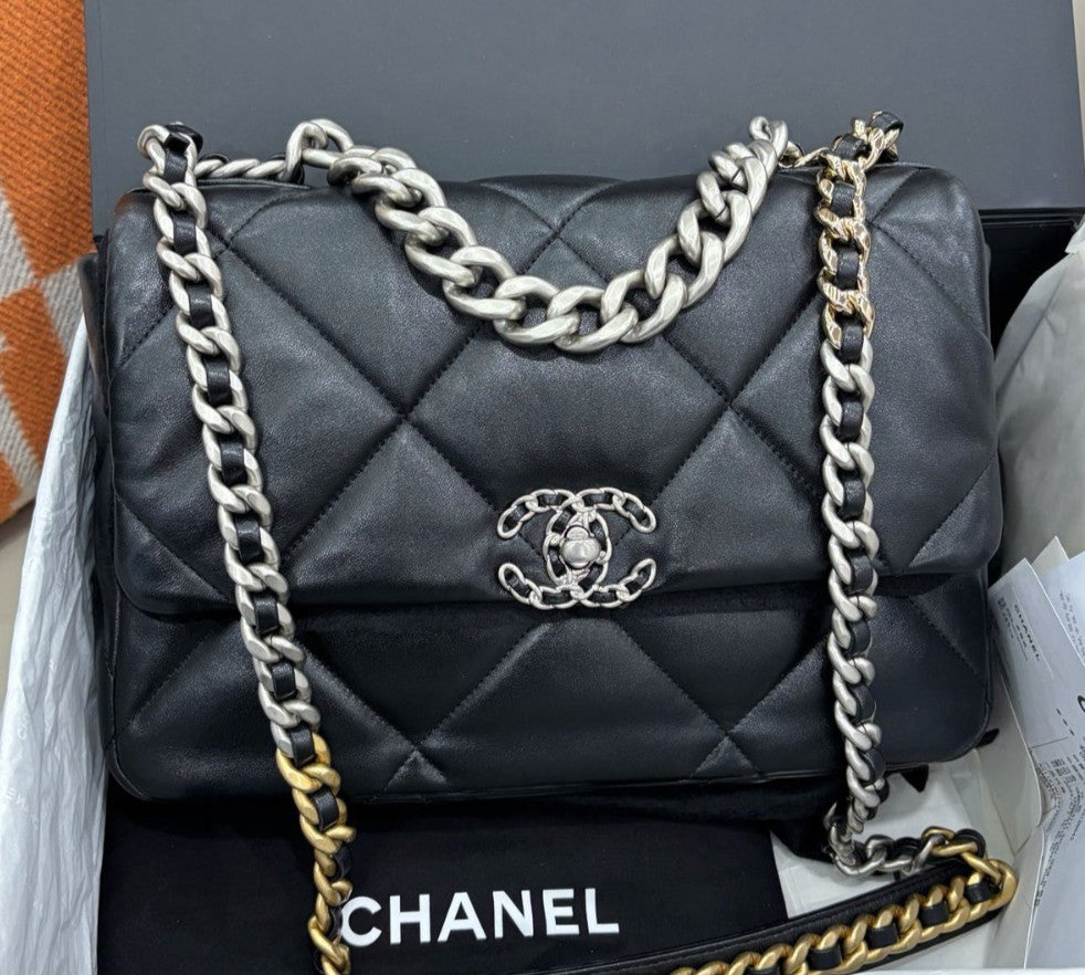 Chanel 19Bag MM Diamond Chain Shoulder Bag Black Silver Used Women Classic