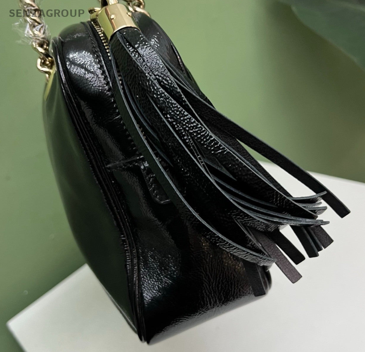 Gucci Tassel Soho Chain Shoulder Bag Black Gold Women Classic Designer