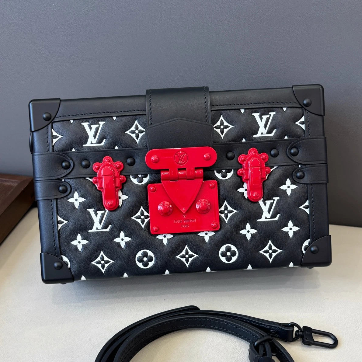 Chip Version Louis Vuitton Petite Malle Monogram Black Shoulder Bag Crossbody
