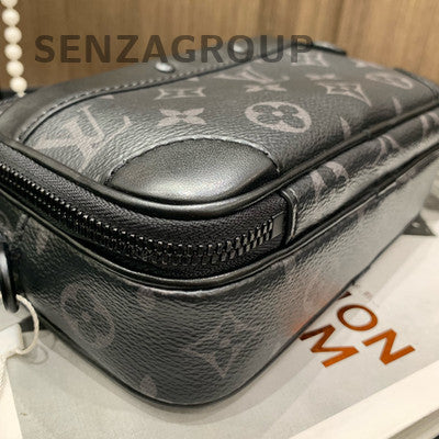 Louis Vuitton Monogram Messenger Bag Black Men's Classic Shoulder Crossbody