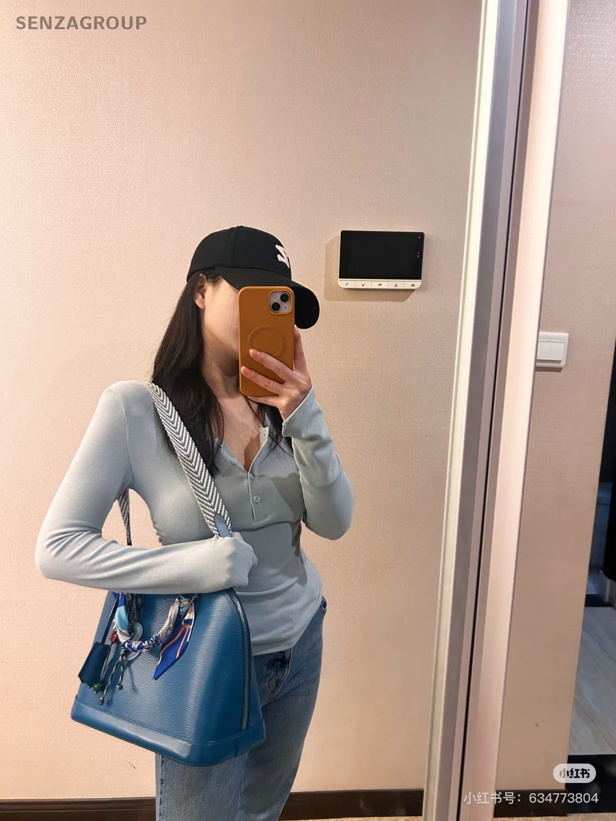 Louis Vuitton Alma MM Epi Leather Top Handle bag Women Blue