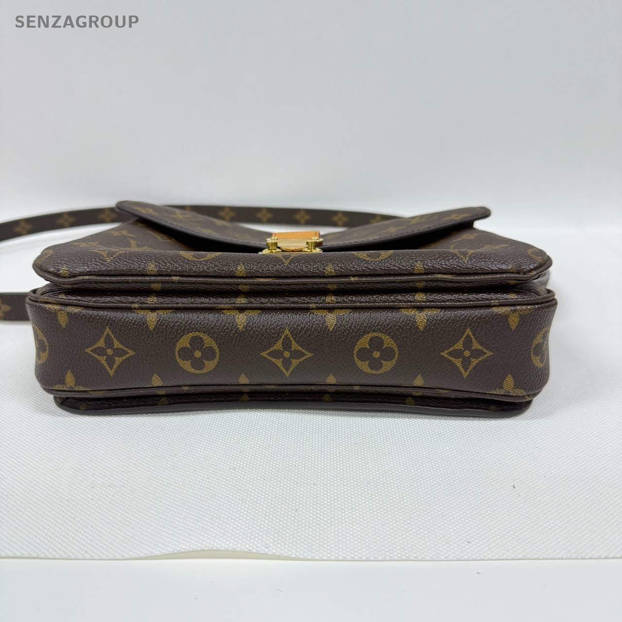 SJ0001 LOUIS VUITTON POCHETTE METIS MESSENGER BAG