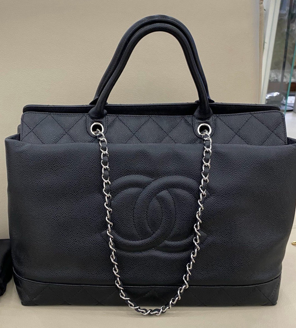 Chanel Calfskin GM Tote Shoulder Bag Black Silver Used Women Classic
