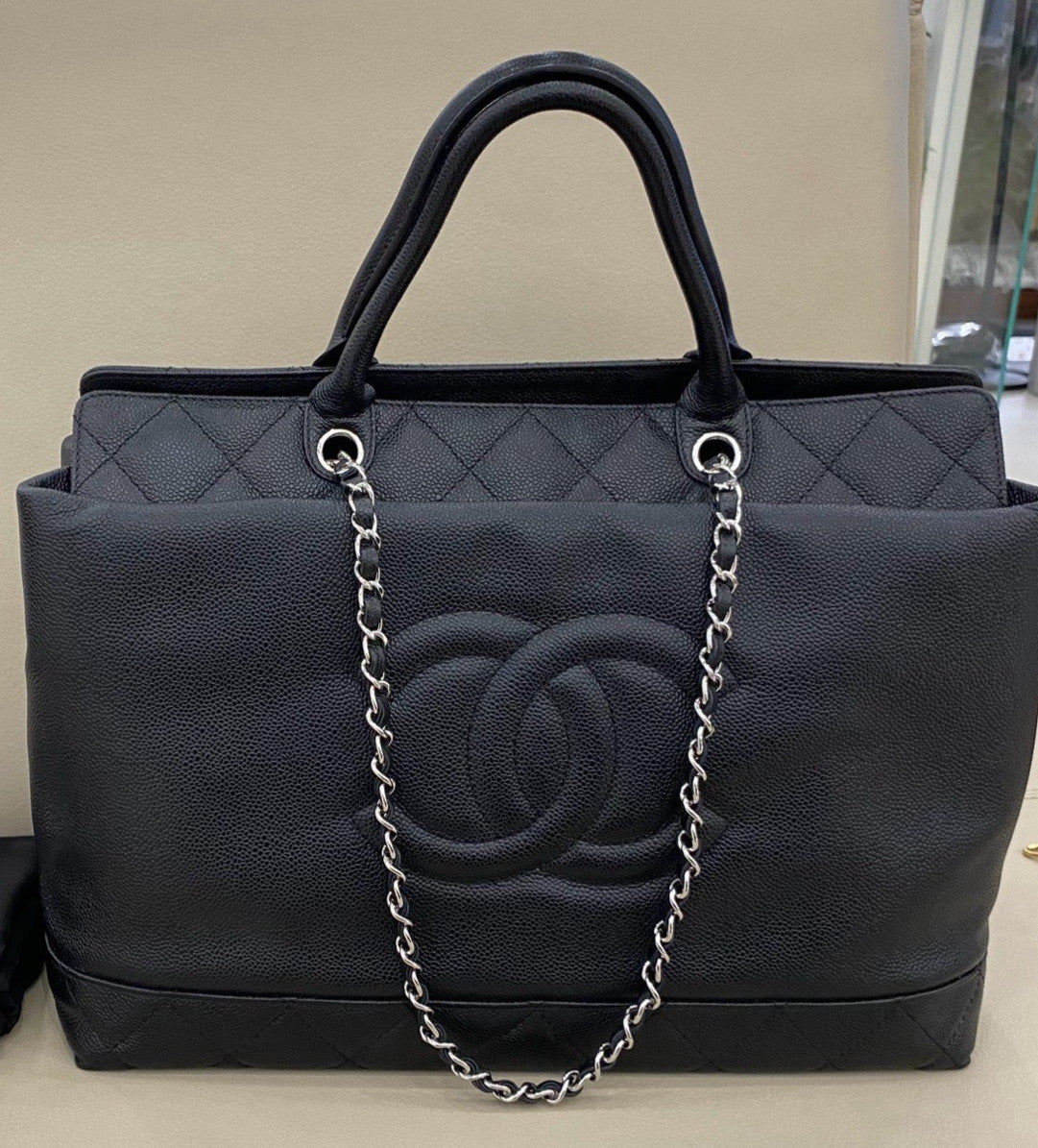 Chanel Calfskin GM Tote Shoulder Bag Black Silver Used Women Classic