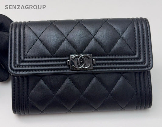 Chanel leboy Clutch Wallet Cool Black Women