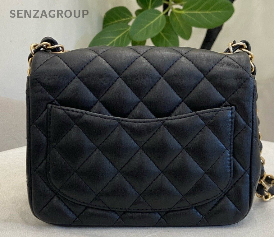 Chanel Classic Flap Lambskin Chain Black Gold Crossbody Shoulder Bag Used Women