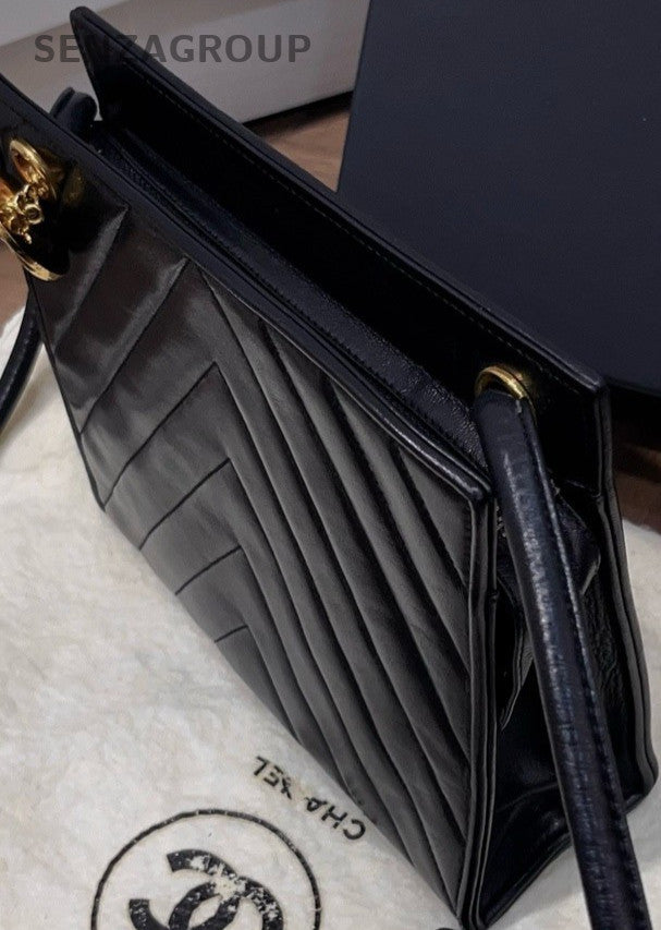 Chanel Vintage 2Way Shoulder Bag Crossbody Black Gold Women Classic