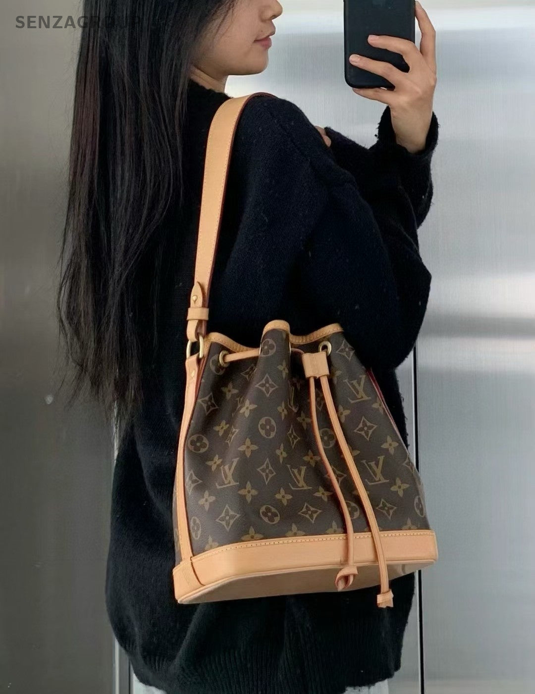 Louis Vuitton Noe Monogram Drawstring Shoulder bag Women Brown