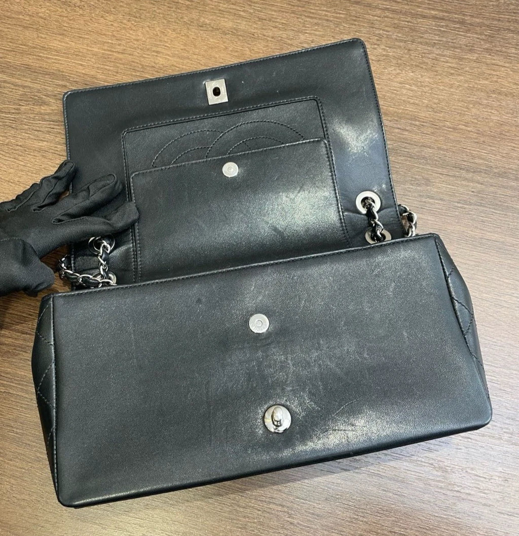 Chanel Diamond Chain Shoulder Bag Crossbody Black Silver Used Women Classic