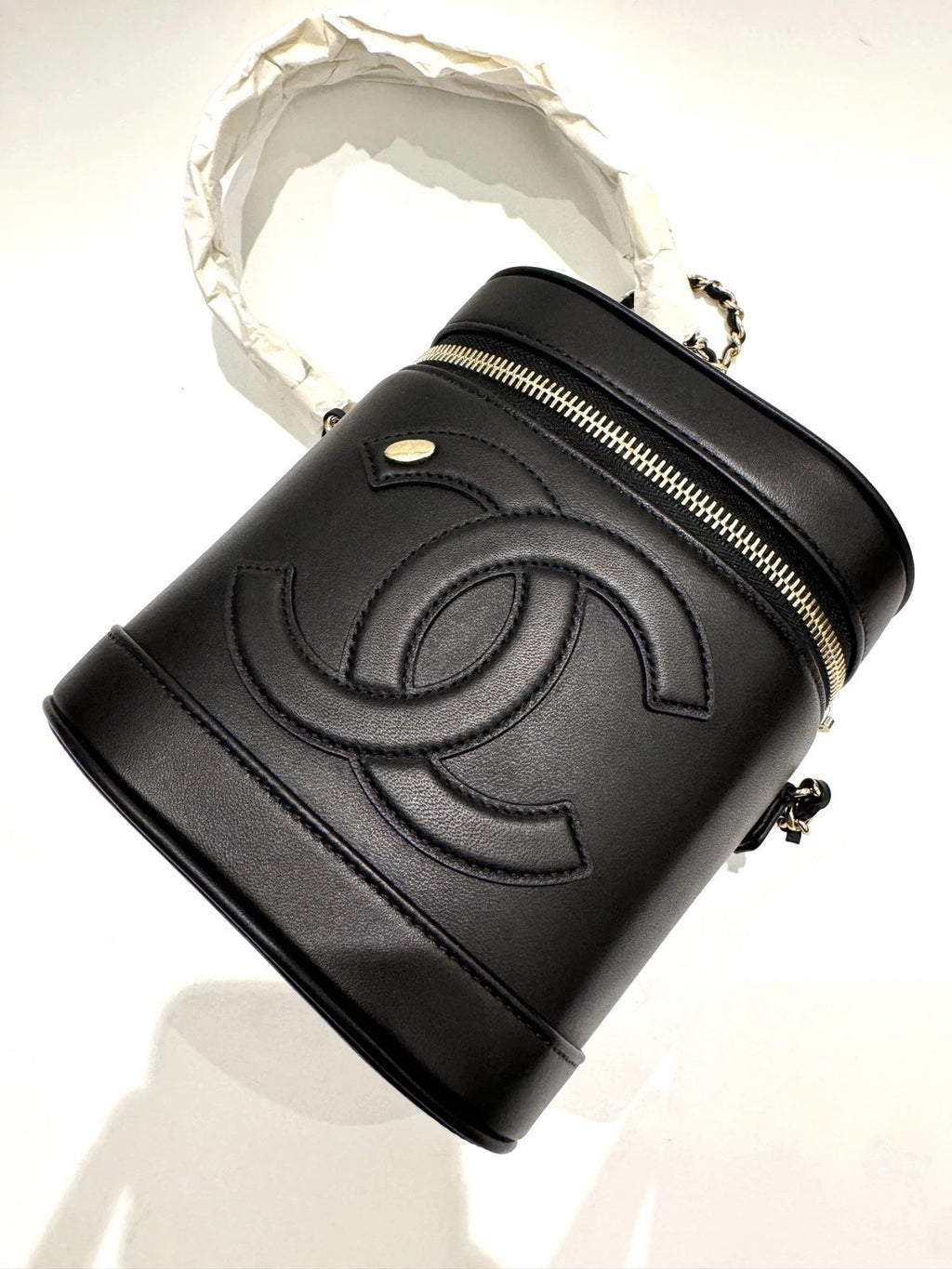 Chanel Leather Vanity Bucket Crossbody Shoulder Bag for Women